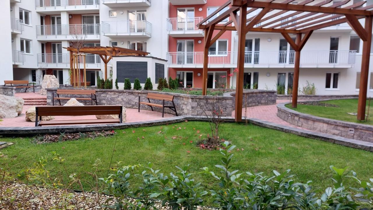 N&Z Apartman Close To The Downtown Apartment Budapest Bagian luar foto